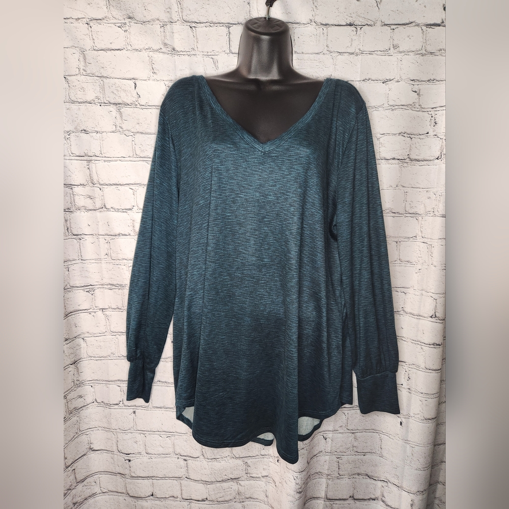 Maurices NWT Emerald Green Long Sleeve Blouse Size XXL